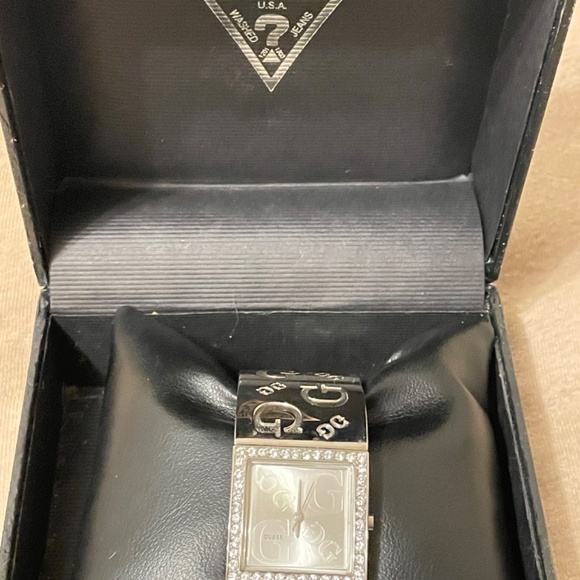 Guess Watch - Picture 2 of 7